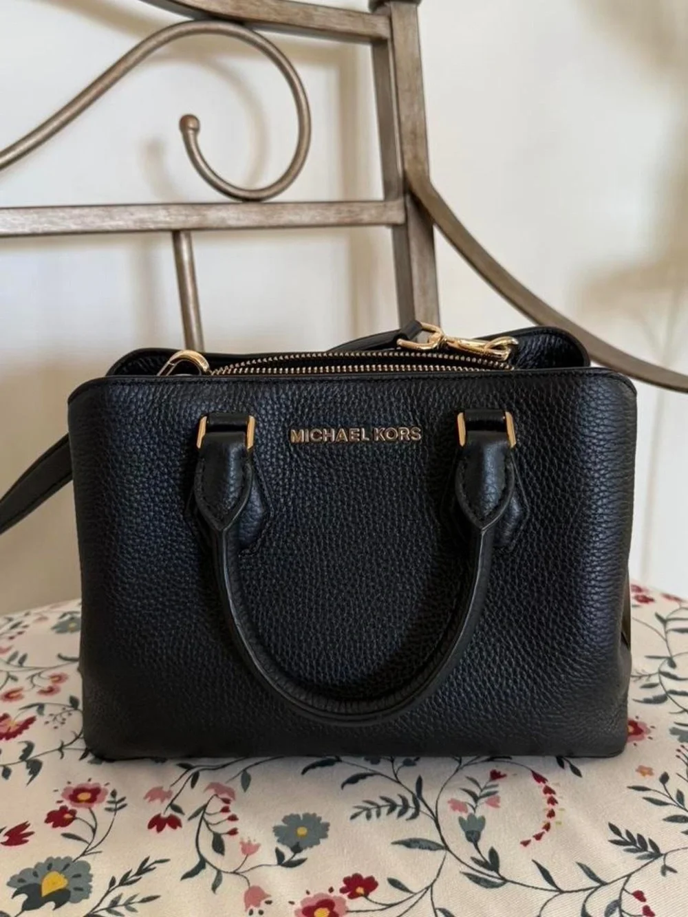 NWT Michael Kors Camille Small Leather Satchel Black Crossbody Gold Hardware